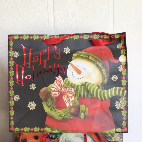 LOT OF 10 CHRISTMAS GIFT BAGS - Picture 4 of 11